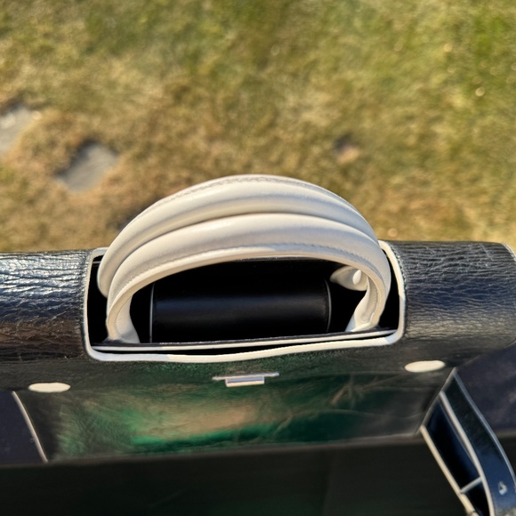 Christian Dior Diorissimo Medium -Excellent Condition with COA - Picture 8 of 8